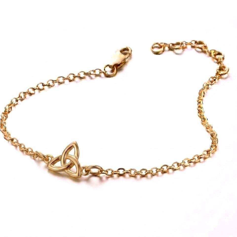 Trinity knot bracelet