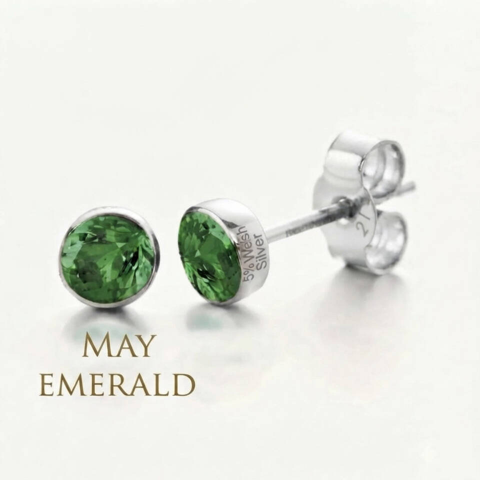 Pair of 5% Welsh silver bezel stud earrings set with 5mm natural Emerald birthstones for May