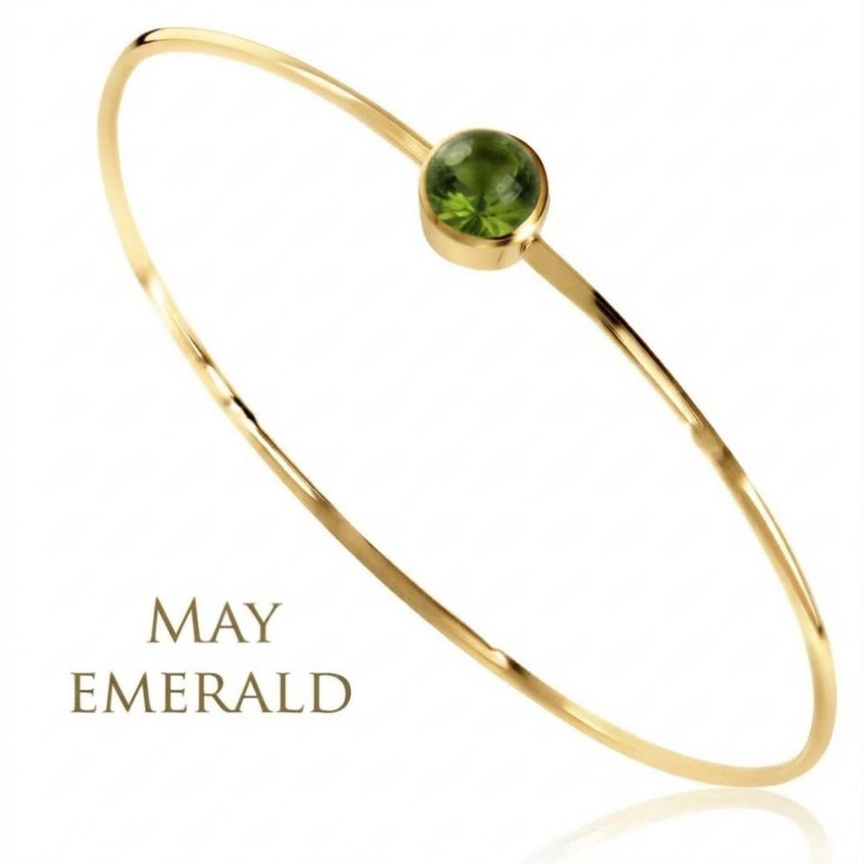 18ct Eryri Welsh gold 1.2mm wire bangle set with a natural May emerald gemstone