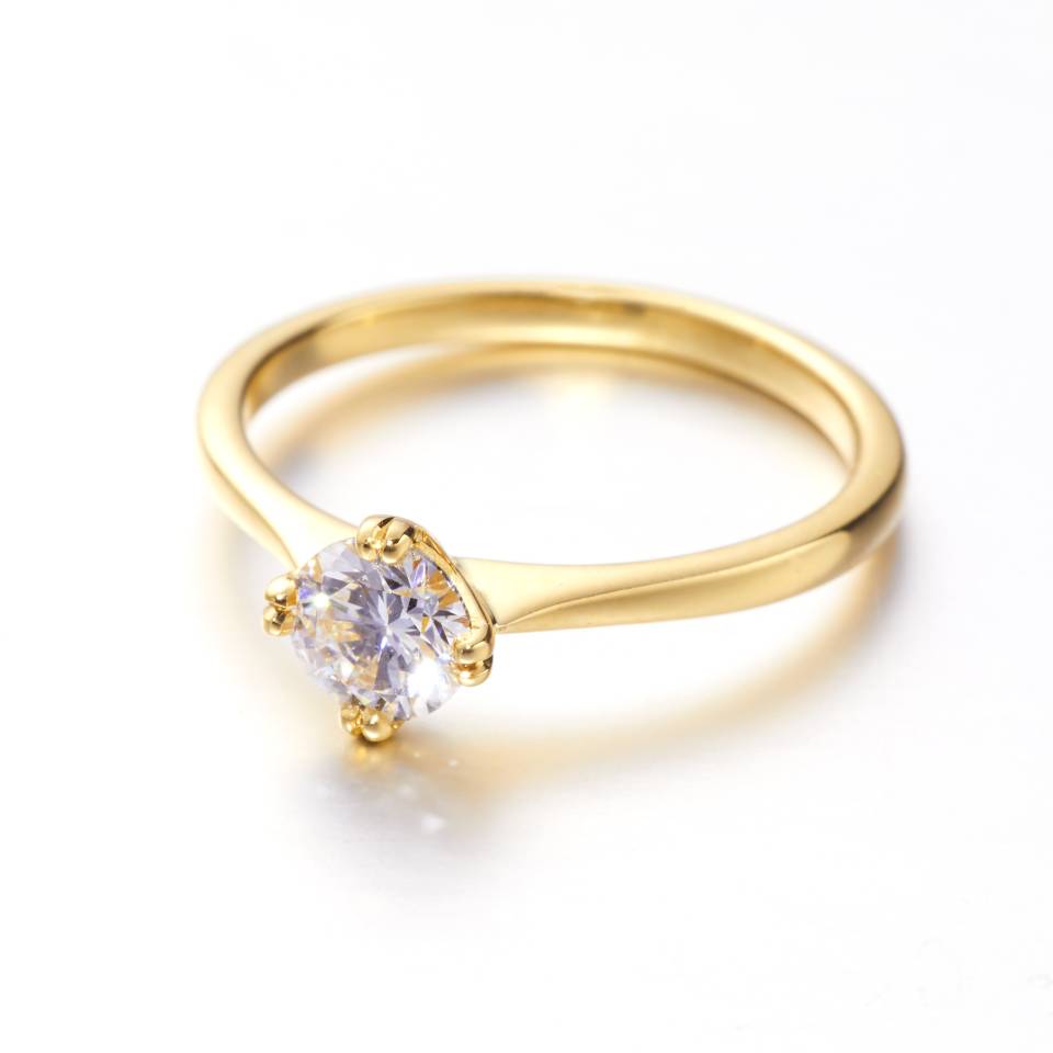 18ct Eryri Welsh gold 4-claw solitaire ring set with a 0.45ct round brilliant lab-grown diamond
